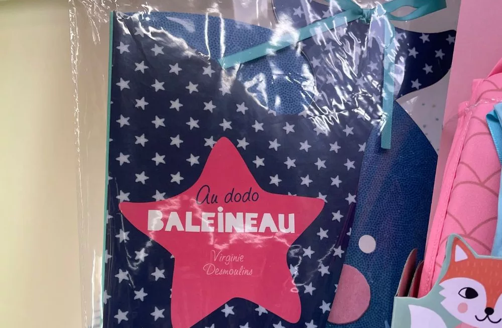 Un livre baleine à déplier pour avoir une baleine en 3D