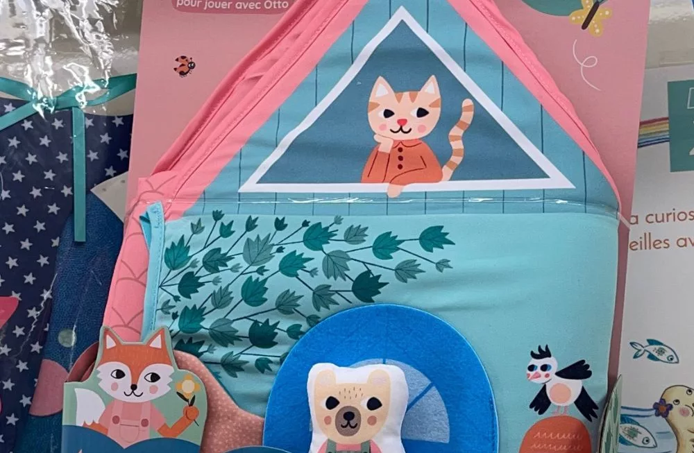 Grand livre maison en tissu, la maison se construit en maison jouet